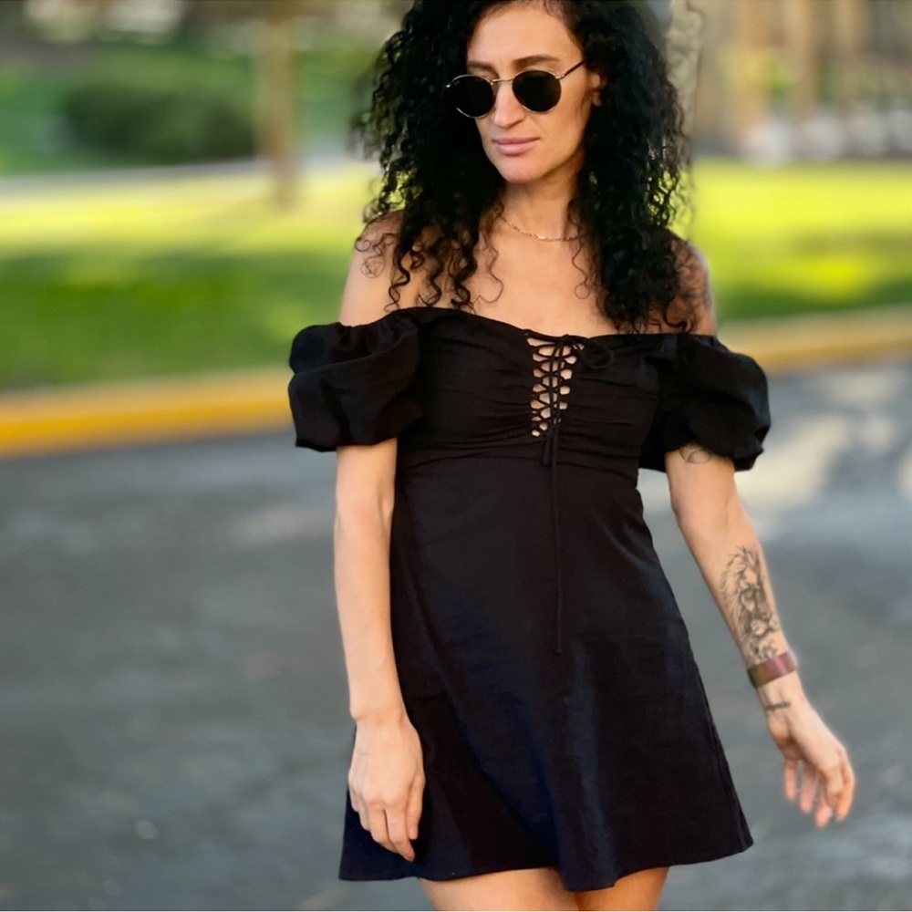 H&M the perfect little black dress!